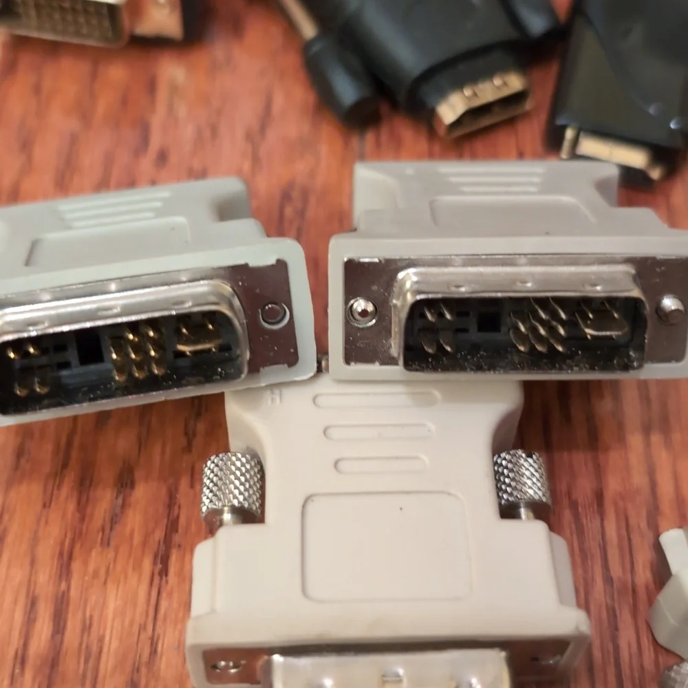 PC & Mac DVI VGA HDMI Serial Connectors Adapters